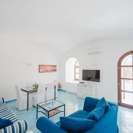 By Myvillacollection * קאפרי