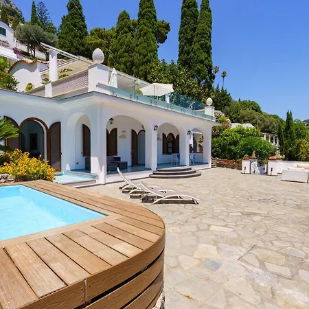 By Myvillacollection * Κάπρι