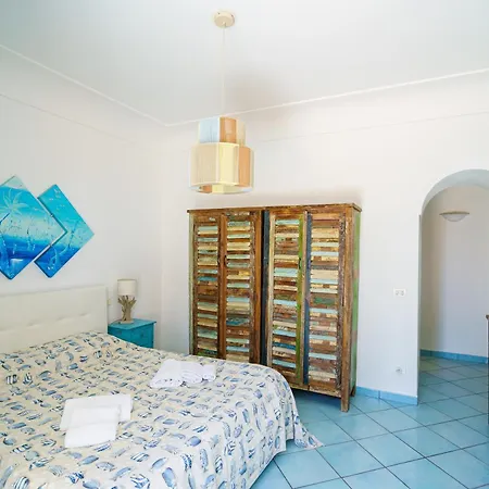 By Myvillacollection * קאפרי